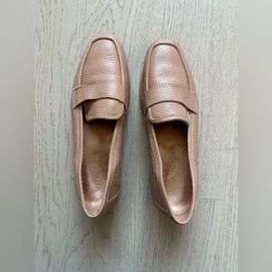 Vionic Loafers - Blush / Tan - Great condition